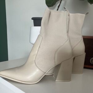 Like New Aldo Heeled Boots